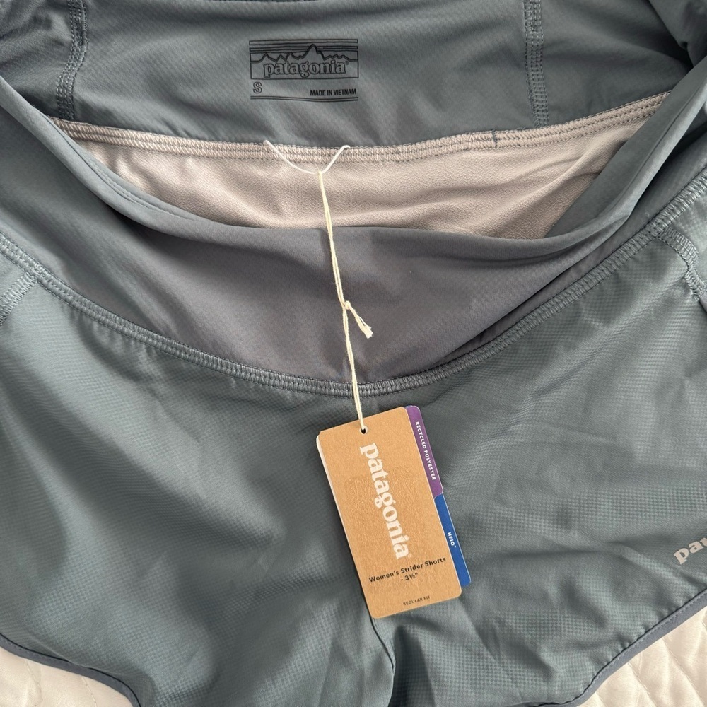 Patagonia Women's Strider Shorts 3.5" Inseam Plume Grey Small NEW WITH TAG - Picture 4 of 7